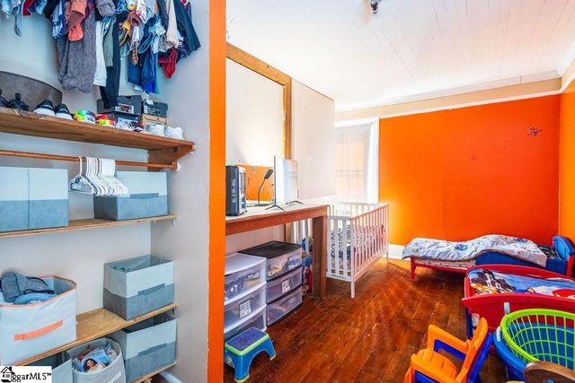 419 Academy Street, Laurens, SC 29360