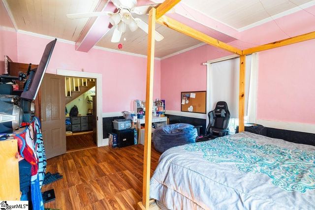 419 Academy Street, Laurens, SC 29360