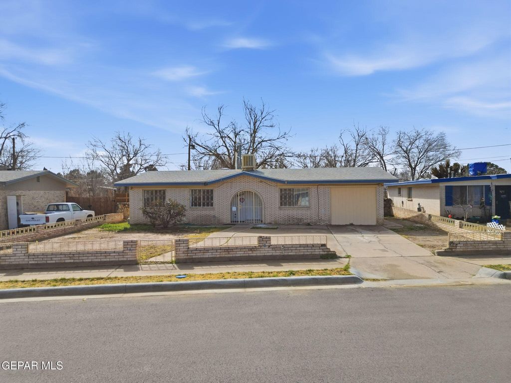 8408 REINDEER Avenue, El Paso, TX 79907