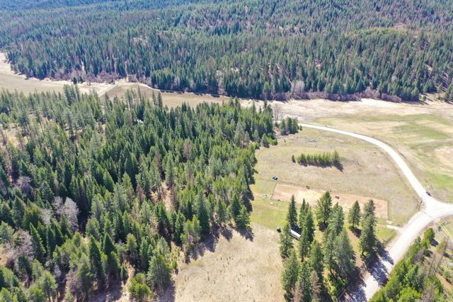 7333 Spring Valley Rd, Newport, WA 99156