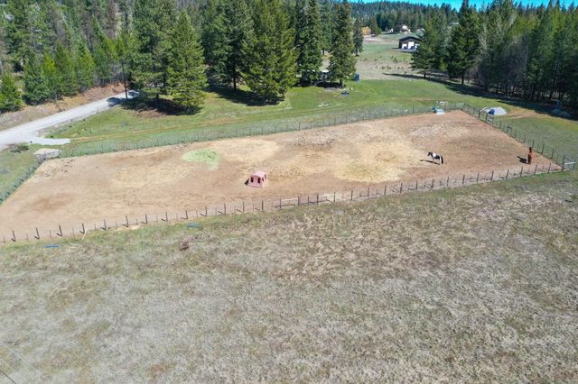 7333 Spring Valley Rd, Newport, WA 99156