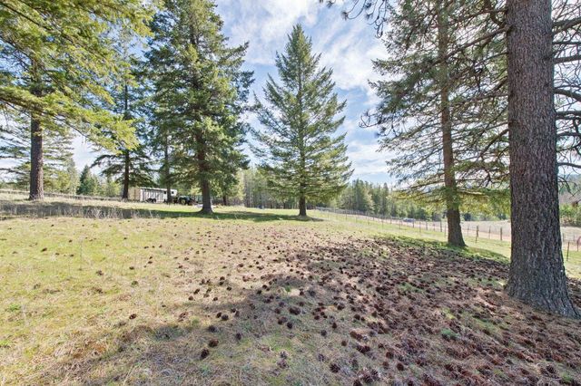 7333 Spring Valley Rd, Newport, WA 99156