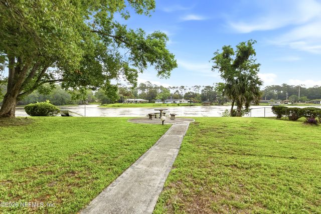 7484 SPINOLA Road, Jacksonville, FL 32217