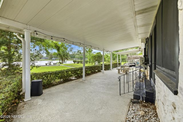 7484 SPINOLA Road, Jacksonville, FL 32217