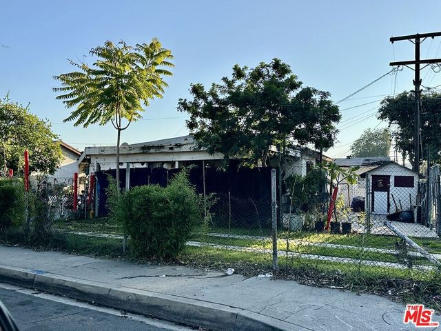 1119 Calzona Street, Los Angeles, CA 90023