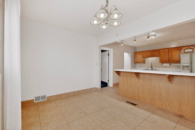 1804 Illinois Street NE, Albuquerque, NM 87110