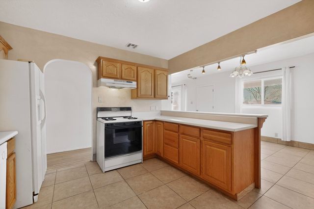 1804 Illinois Street NE, Albuquerque, NM 87110