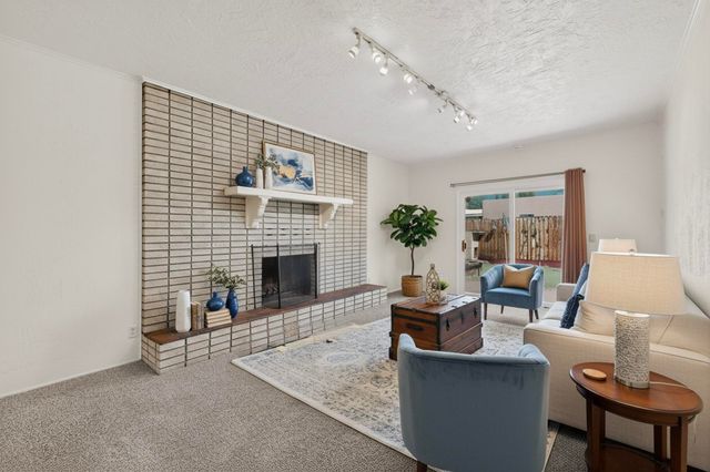 1804 Illinois Street NE, Albuquerque, NM 87110