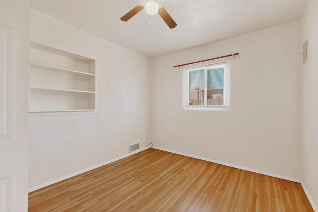 1804 Illinois Street NE, Albuquerque, NM 87110