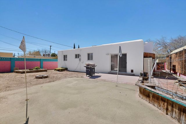 1804 Illinois Street NE, Albuquerque, NM 87110