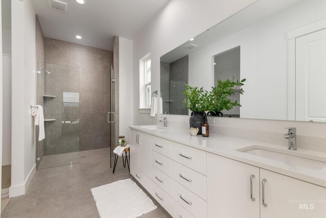 2616 N Leatherwood Ave, Star, ID 83669