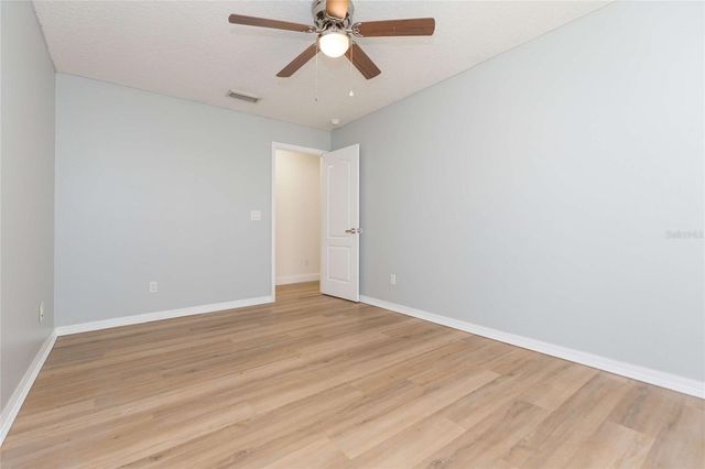 304 APACHE LANE, Seffner, FL 33584