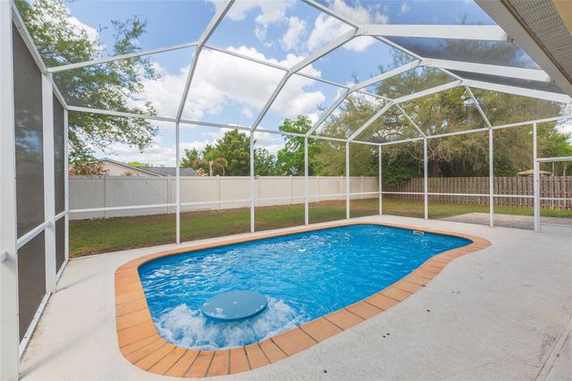 304 APACHE LANE, Seffner, FL 33584