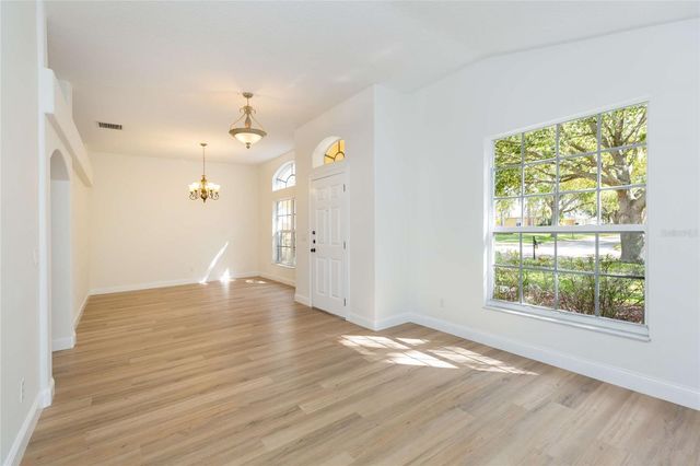 304 APACHE LANE, Seffner, FL 33584