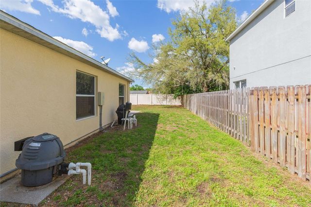 304 APACHE LANE, Seffner, FL 33584