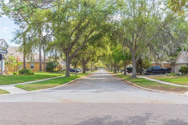 304 APACHE LANE, Seffner, FL 33584