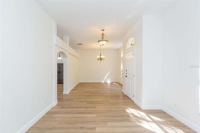 304 APACHE LANE, Seffner, FL 33584