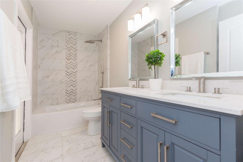 Image 34 of property listing at 304 APACHE LANE, Seffner, FL 33584