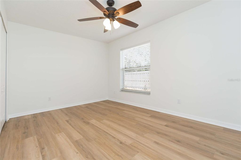 Image 36 of property listing at 304 APACHE LANE, Seffner, FL 33584