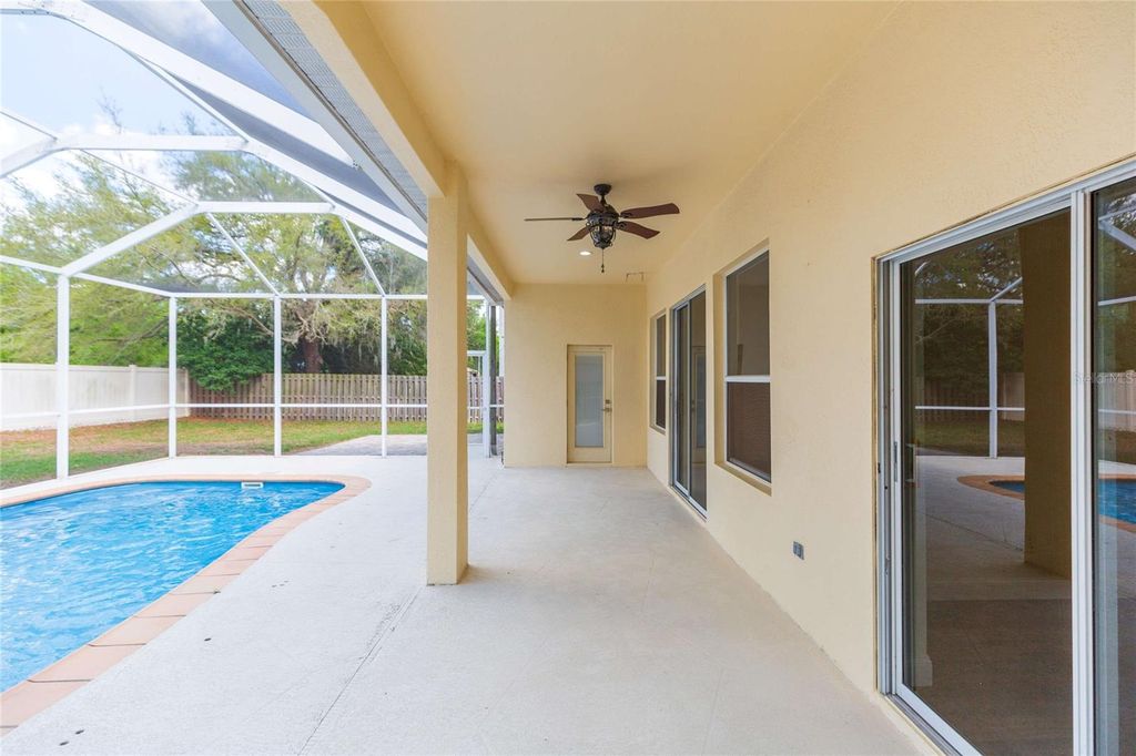 Image 38 of property listing at 304 APACHE LANE, Seffner, FL 33584