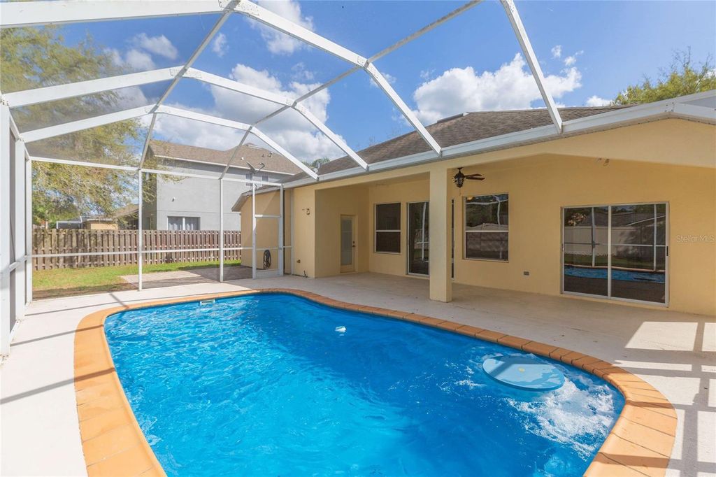 Image 43 of property listing at 304 APACHE LANE, Seffner, FL 33584