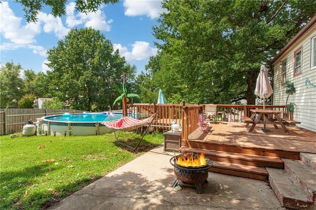 16409 E 31st Terrace S, Independence, MO 64055