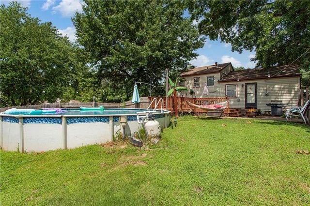 16409 E 31st Terrace S, Independence, MO 64055