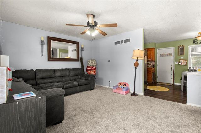 16409 E 31st Terrace S, Independence, MO 64055
