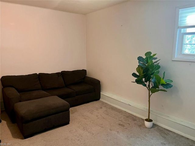 753 Churchill DR, Virginia Beach, VA 23464