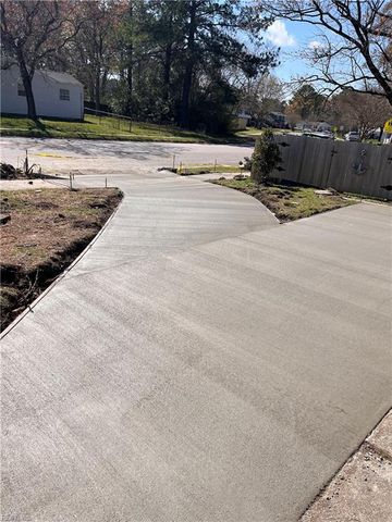 753 Churchill DR, Virginia Beach, VA 23464