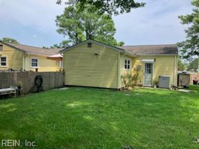 753 Churchill DR, Virginia Beach, VA 23464