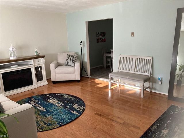 753 Churchill DR, Virginia Beach, VA 23464