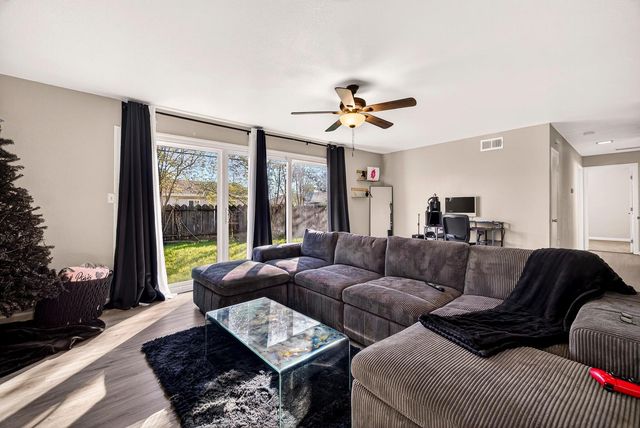 614 E 21st St, Marysville, CA 95901