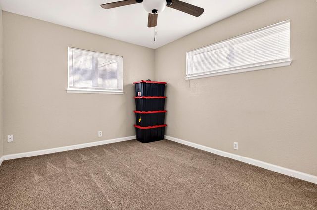 614 E 21st St, Marysville, CA 95901