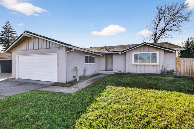 614 E 21st St, Marysville, CA 95901