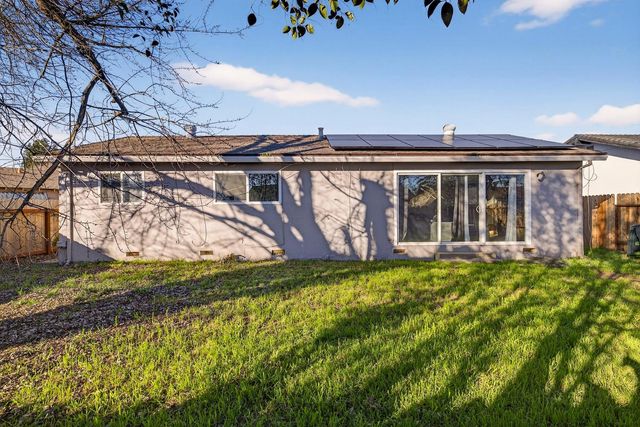 614 E 21st St, Marysville, CA 95901