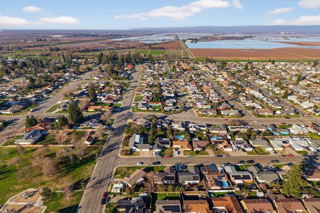 614 E 21st St, Marysville, CA 95901