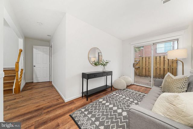 3913 CHARLES AVE, Alexandria, VA 22305