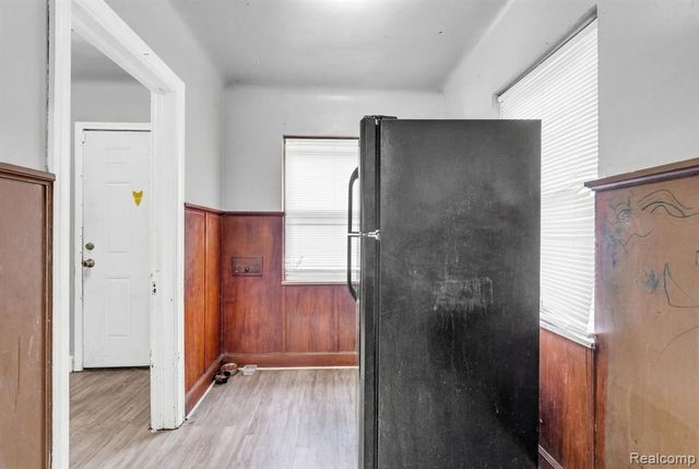 11437 Kenmoor Street, Detroit, MI 48205