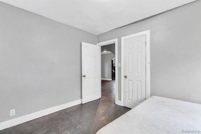 11437 Kenmoor Street, Detroit, MI 48205