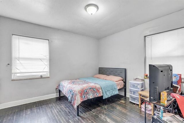 11437 Kenmoor Street, Detroit, MI 48205