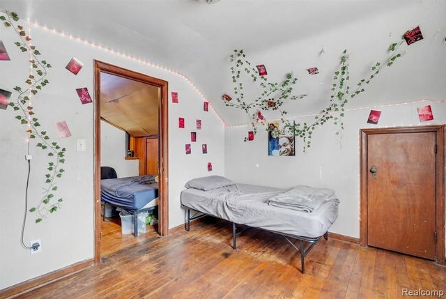 11437 Kenmoor Street, Detroit, MI 48205