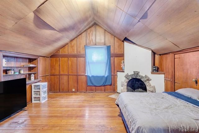 11437 Kenmoor Street, Detroit, MI 48205