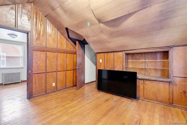 11437 Kenmoor Street, Detroit, MI 48205