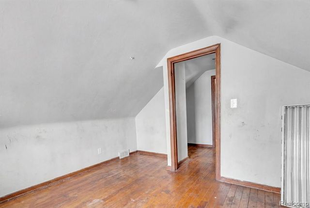 11437 Kenmoor Street, Detroit, MI 48205