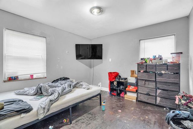 11437 Kenmoor Street, Detroit, MI 48205