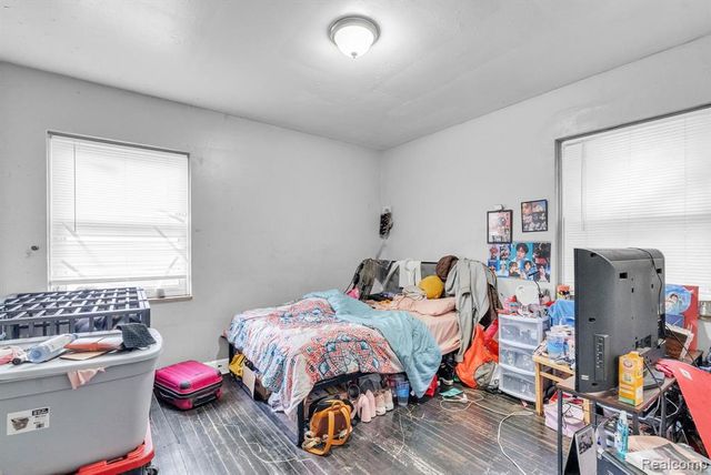 11437 Kenmoor Street, Detroit, MI 48205