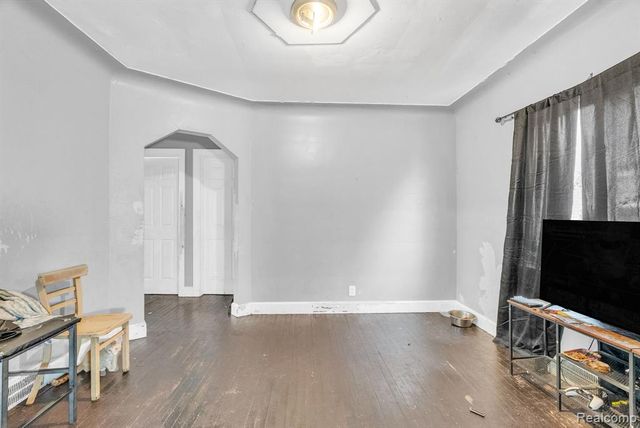 11437 Kenmoor Street, Detroit, MI 48205