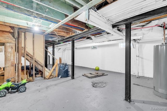 11437 Kenmoor Street, Detroit, MI 48205