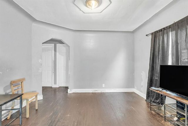 11437 Kenmoor Street, Detroit, MI 48205